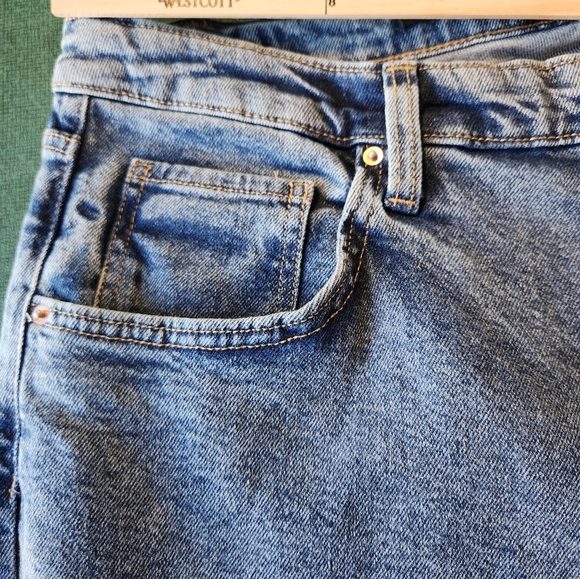 Super High-Rise Jeans with Tapered Legs - Wild Fable - Size 17 - Picture 6 of 14